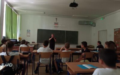 Održana edukacija o osnovama hrvatskog znakovnog jezika i kulturi gluhih